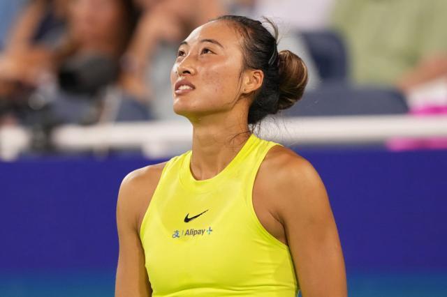 fb体育官方网站-郑钦文12连胜遭到终结 美网前释放压力并非坏事