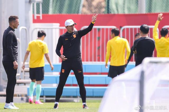 fb体育平台-王燊超魏震回归 国足期待保持争胜信心剑指两连胜