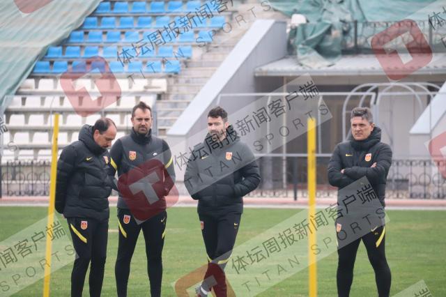 安东尼奥祭出克韩大法：像狼一样咬住韩国队边翼