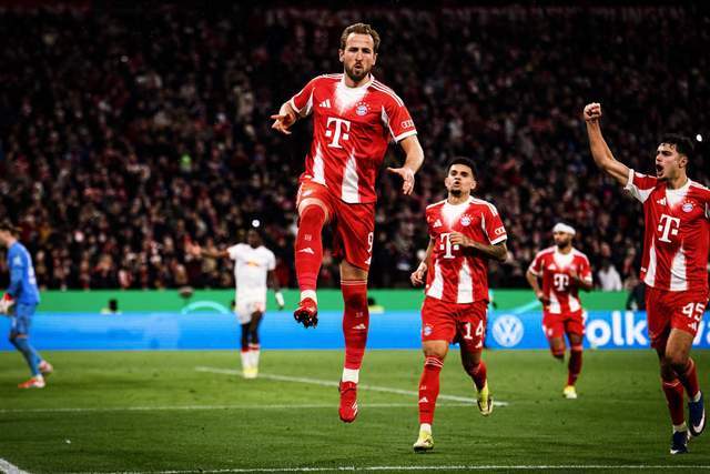 fb体育-2-0！凯恩7战8球，1.3亿超巨助攻王，三杀莱比锡，拜仁剑指4冠王