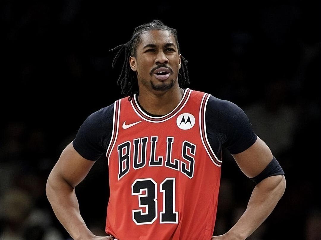 艾维因反 LGBTQ 言论被裁，NBA 的包容，只容得下一种声音？
